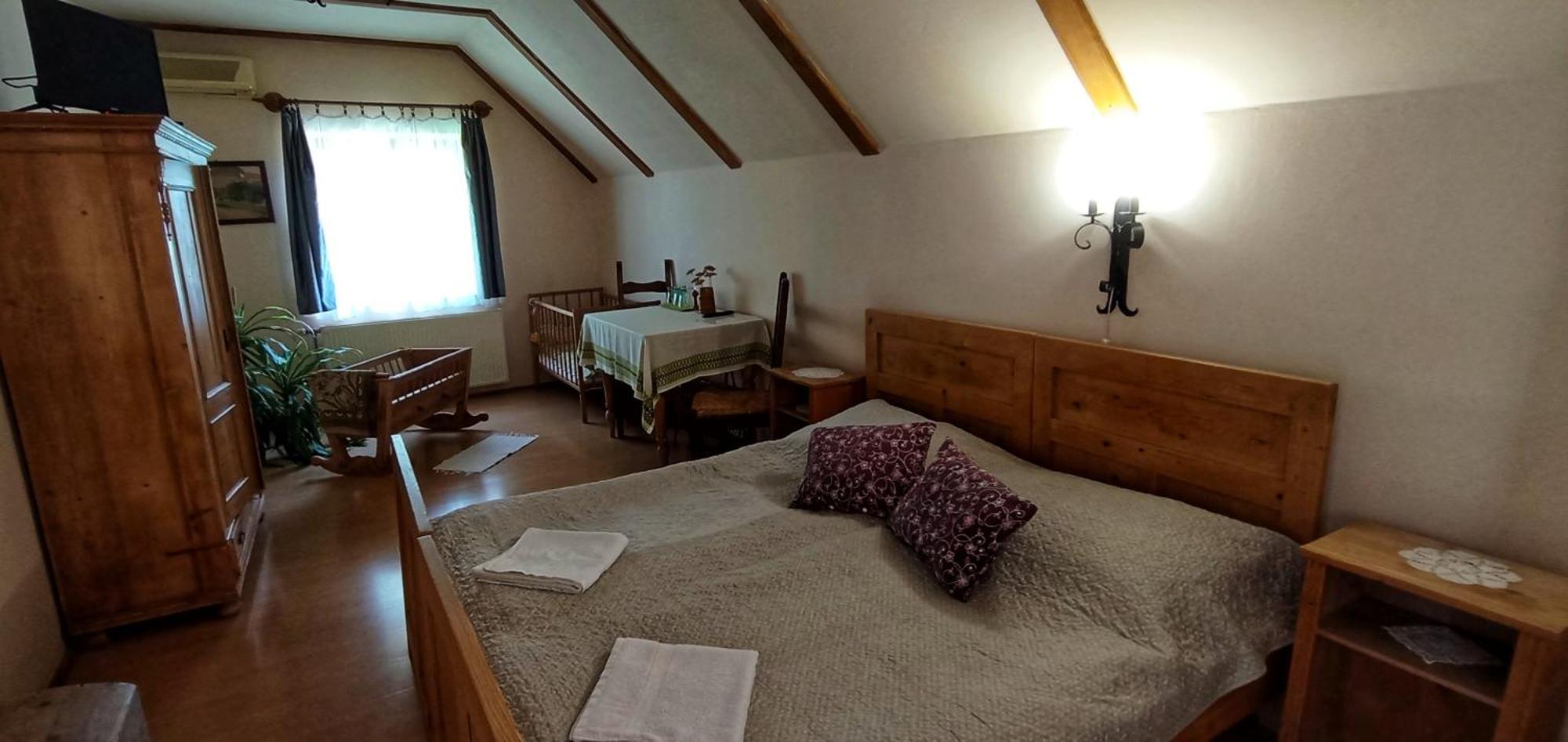 Vitenyi Pince Vendeghaz Villany Bagian luar foto