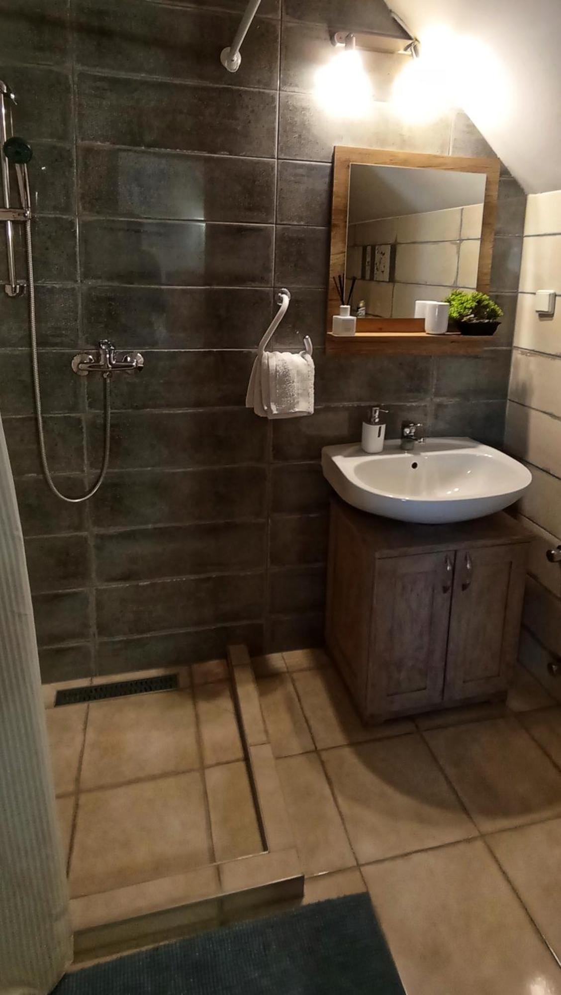 Vitenyi Pince Vendeghaz Villany Bagian luar foto